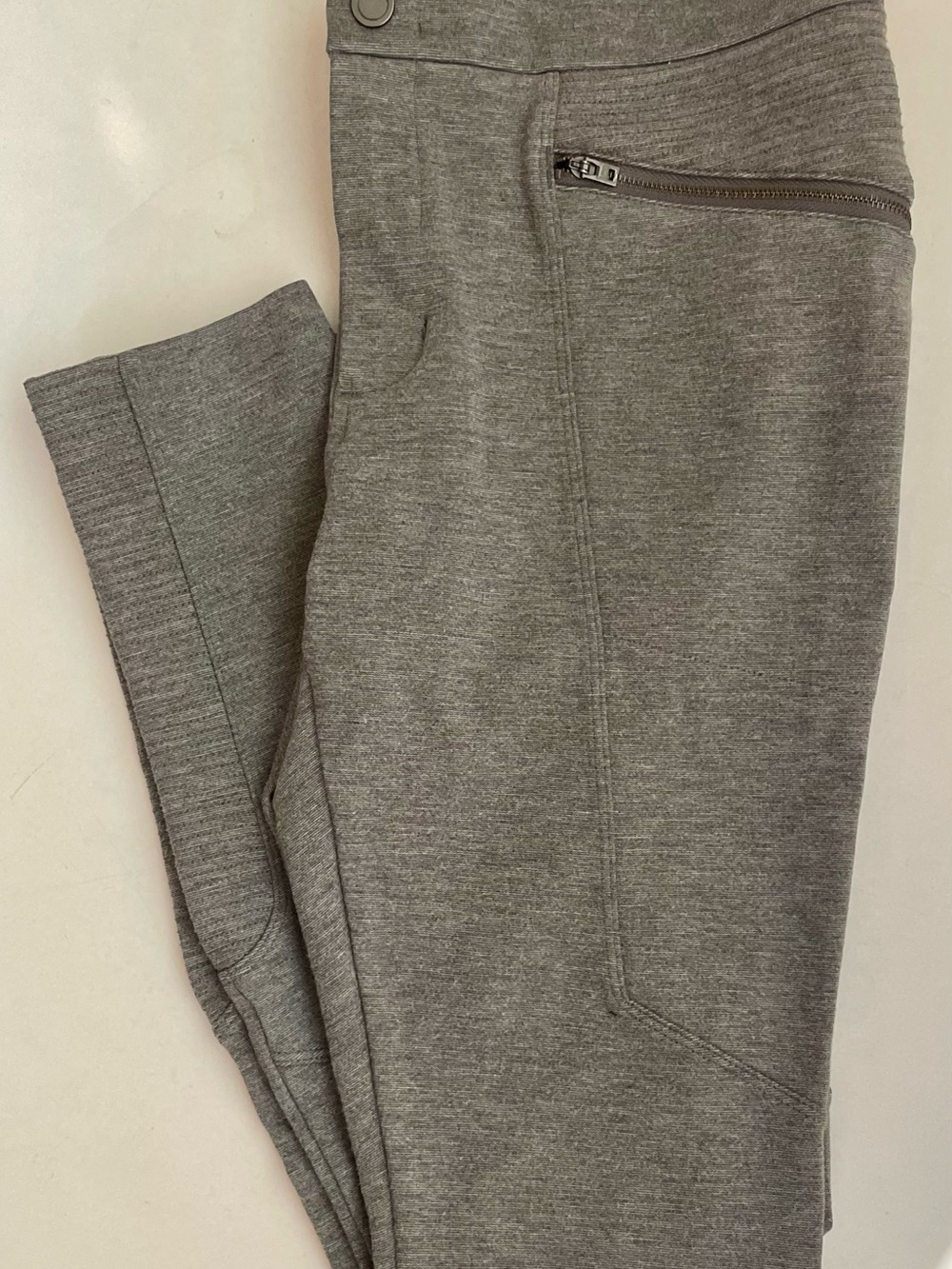 Gray Athleta Joggers Pants Zip Pockets Sz 6